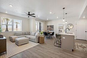 Blue Sky Oasis 2 Bedroom Condo