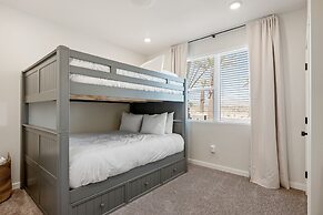 Blue Sky Oasis 2 Bedroom Condo