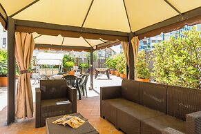 Family Apartment with Terrace