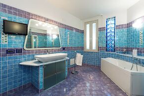 Family Apartment with Terrace