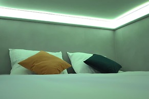 The Hyve Capsule hostel Amsterdam