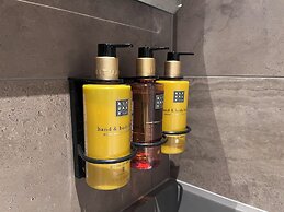 The Hyve Capsule hostel Amsterdam