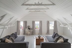 Bergs Gård & Hållsvikens Gård