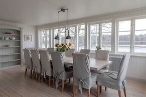 Bergs Gård & Hållsvikens Gård