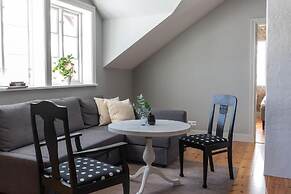 Bergs Gård & Hållsvikens Gård