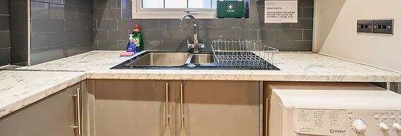 Everest Lodge Serviced Apartment