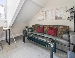 Everest Lodge Serviced Apartment