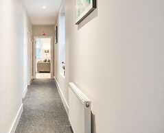 Everest Lodge Serviced Apartment