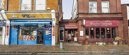 Everest Lodge Serviced Apartment