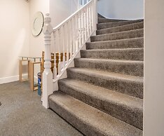 Everest Lodge Serviced Apartment