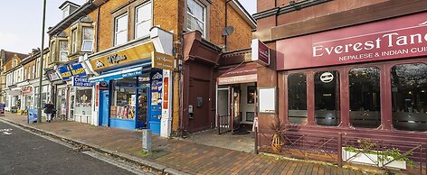 Everest Lodge Serviced Apartment