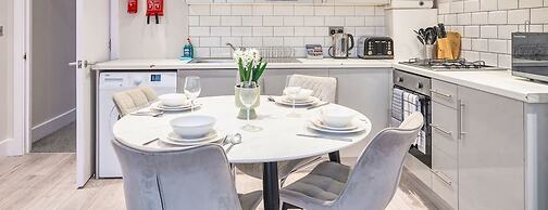 Everest Lodge Serviced Apartment