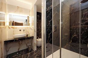 Golden Pantheon Rooms