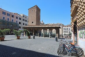 Golden Pantheon Rooms