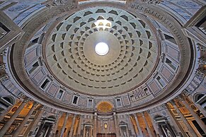 Golden Pantheon Rooms