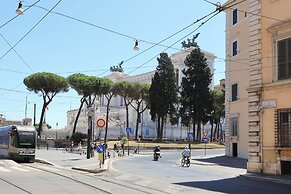 Golden Pantheon Rooms