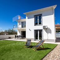 Villa Canto da Baleia by Acasadascasas