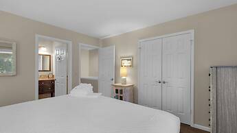 1/2 Mile to the Beach at Sandestin + Pool: Lake Views at Beachwalk Vil
