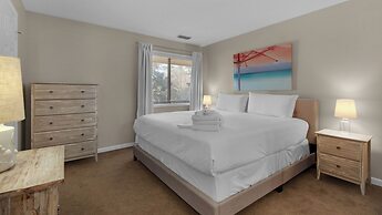 1/2 Mile to the Beach at Sandestin + Pool: Lake Views at Beachwalk Vil