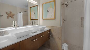 1/2 Mile to the Beach at Sandestin + Pool: Lake Views at Beachwalk Vil