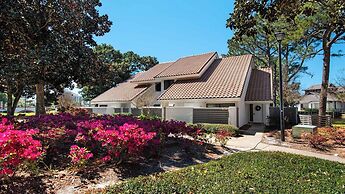 1/2 Mile to the Beach at Sandestin + Pool: Lake Views at Beachwalk Vil