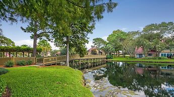 1/2 Mile to the Beach at Sandestin + Pool: Lake Views at Beachwalk Vil