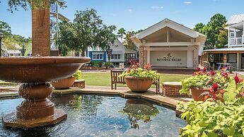 1/2 Mile to the Beach at Sandestin + Pool: Lake Views at Beachwalk Vil