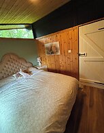 11 Tan-y-coed Woodland Lodge