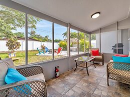 The Family Escape Hot Tub & BBQ near IRB