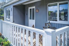 Skomer Lodge - 2 Bedroom Lodge - Manorbier