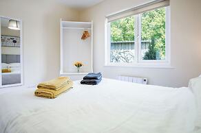 Skomer Lodge - 2 Bedroom Lodge - Manorbier