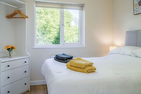 Skomer Lodge - 2 Bedroom Lodge - Manorbier