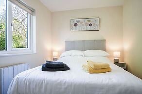 Skomer Lodge - 2 Bedroom Lodge - Manorbier