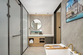 Days Inn By Wyndham Zhuhai Gongbei Port