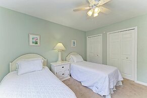 Runaway Tropical Waves-pet Friendly