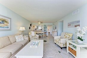 Runaway Tropical Waves-pet Friendly