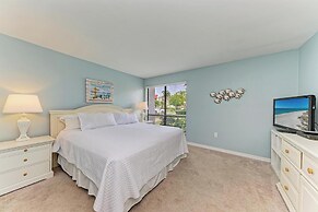 Runaway Tropical Waves-pet Friendly