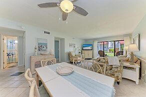 Runaway Tropical Waves-pet Friendly