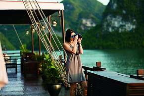 Le Journey Cruise Ha Long Bay