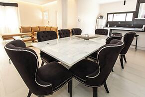 LUXURY HOUSE VILLA DEVOTO