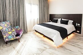 LUXURY HOUSE VILLA DEVOTO