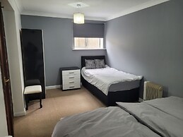 Luton City Escape - Modern 1BR Apartment