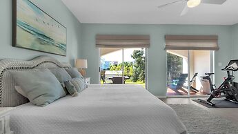 .2 Miles From Beach, Bright and Modern Townhome, 3bd, 3bth