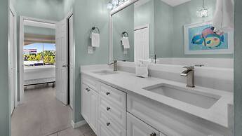 .2 Miles From Beach, Bright and Modern Townhome, 3bd, 3bth