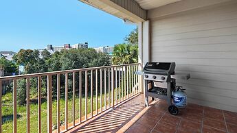 .2 Miles From Beach, Bright and Modern Townhome, 3bd, 3bth