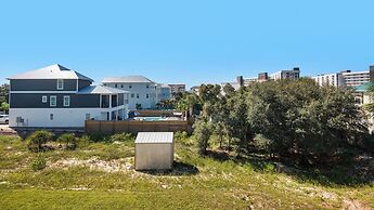 .2 Miles From Beach, Bright and Modern Townhome, 3bd, 3bth