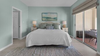 .2 Miles From Beach, Bright and Modern Townhome, 3bd, 3bth