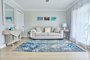 1br/1ba, A Minutes Walk From the Beach!