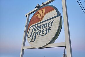 1br/1ba, A Minutes Walk From the Beach!