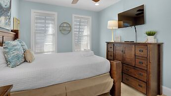 2 Golf Carts, Great Community Pool, Modern Charm